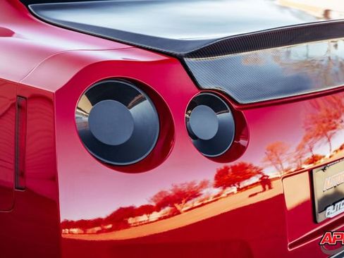 Used 2014 Nissan GT-R Premium image 51