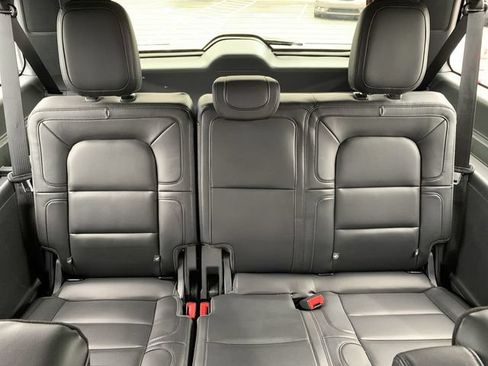 Used 2024 Lincoln Navigator L Reserve AWD/4WD image 36