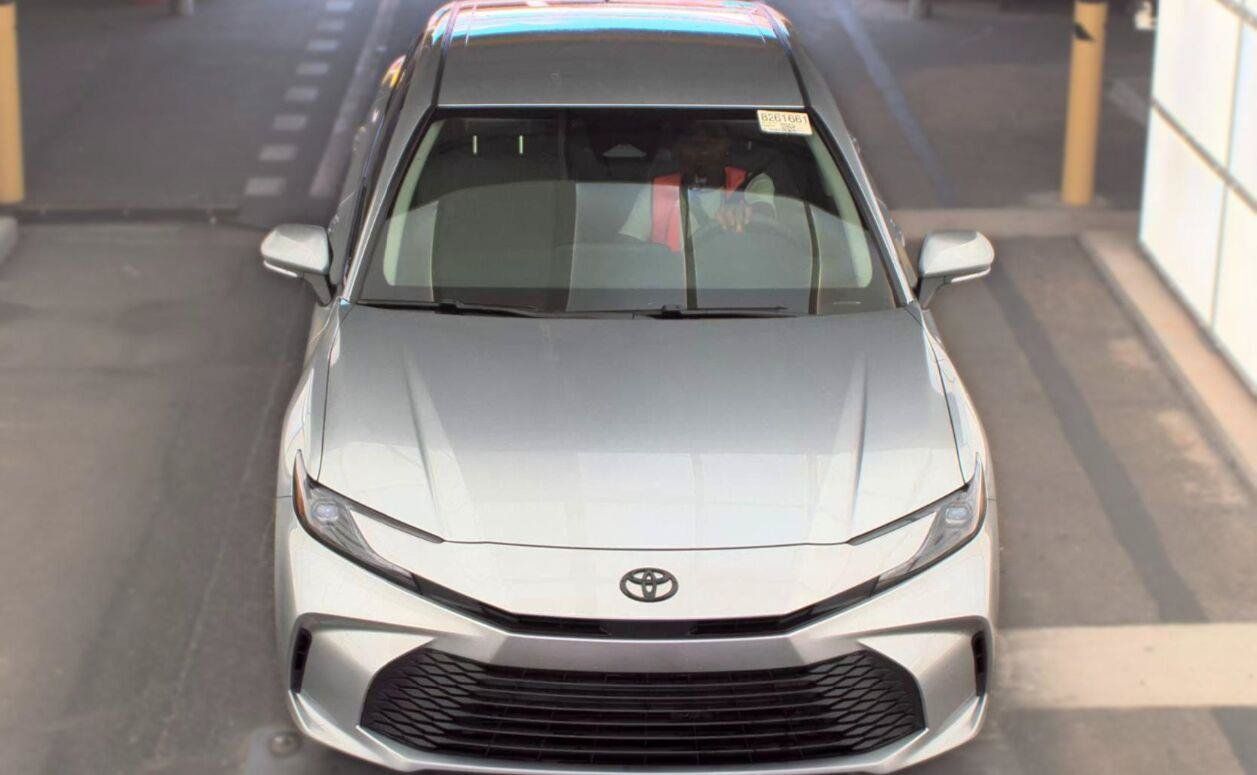 Used 2026 Toyota Camry LE FWD image 16