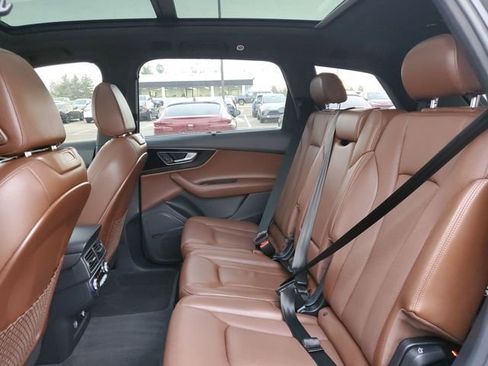 Used 2019 Audi Q7 3.0T Prestige w/ Prestige Package image 33