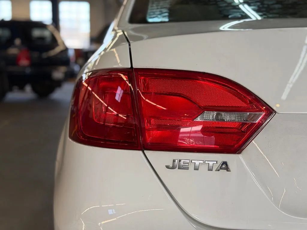 Used 2014 Volkswagen Jetta TDI FWD image 15