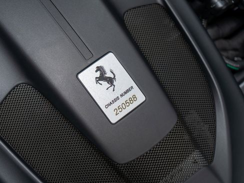 Used 2020 Ferrari Portofino image 42