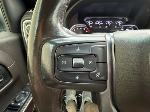 Used 2019 GMC Sierra 1500 SLT w/ X31 Off-Road Package AWD/4WD image 16