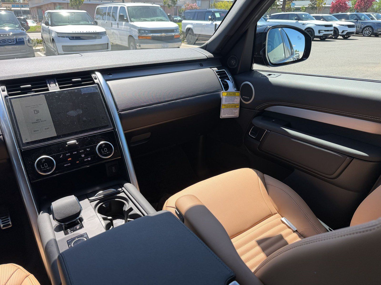 New 2026 Land Rover Discovery Limited Edition AWD/4WD image 30