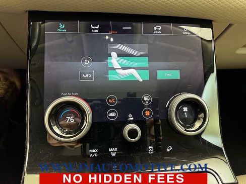 Used 2018 Land Rover Range Rover Velar S image 32