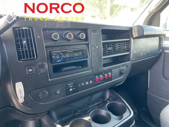 Used 2014 Chevrolet Express 2500 RWD image 14