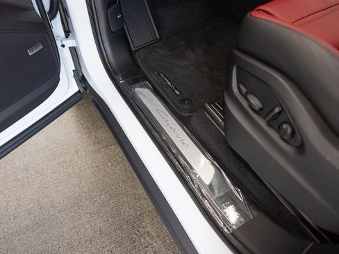 New 2024 Porsche Cayenne Coupe image 30