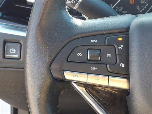 Used 2020 Cadillac XT6 Premium Luxury image 17