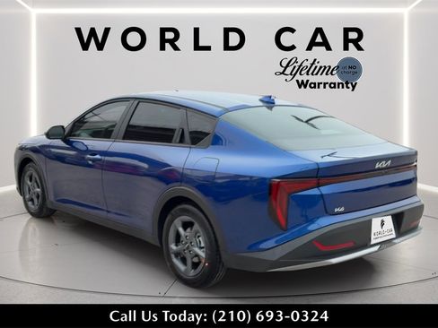 New 2025 Kia K4 LXS image 5