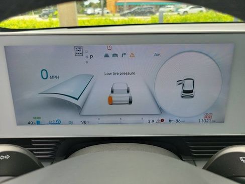 Certified 2024 Hyundai Ioniq 5 SEL RWD image 25