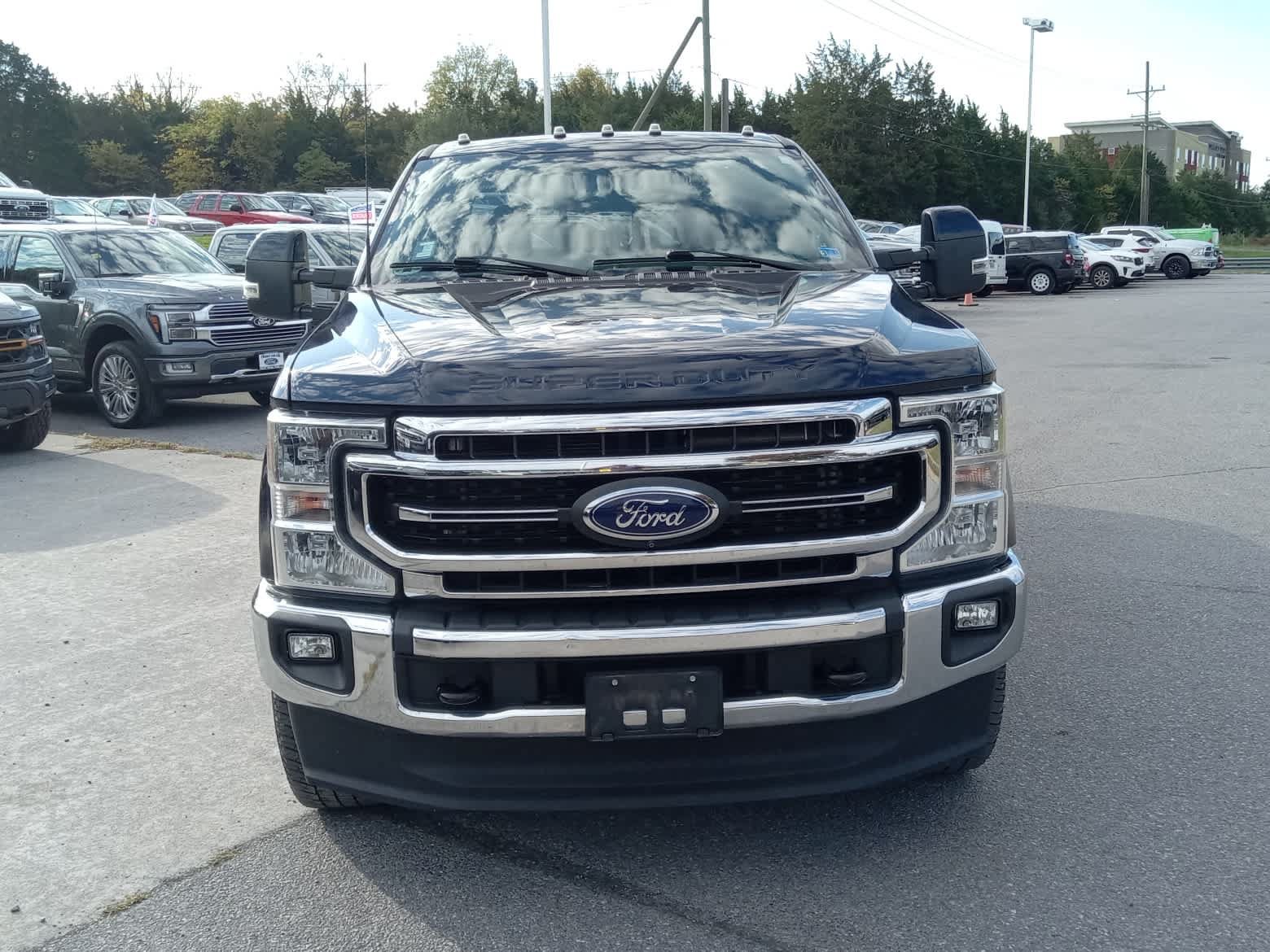 Used 2022 Ford F250 Lariat w/ Lariat Ultimate Package AWD/4WD image 2