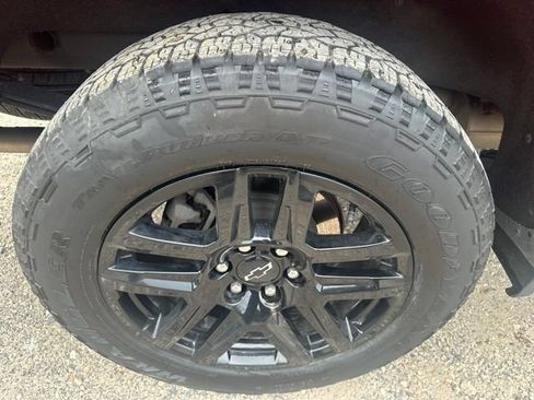 Used 2024 Chevrolet Silverado 1500 RST AWD/4WD image 19