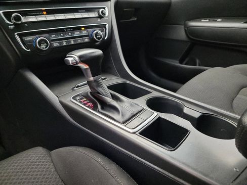 Used 2018 Kia Optima Premium w/ Convenience Package image 26