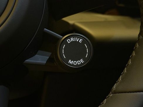 New 2025 Porsche Macan 4S Electric image 24