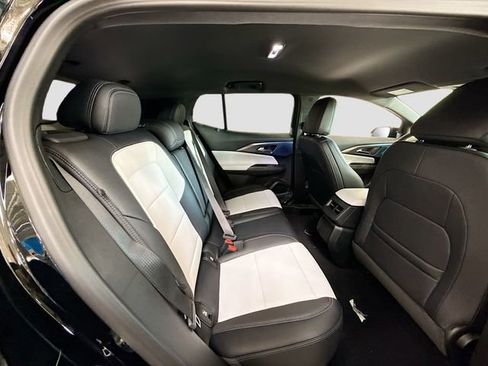 New 2026 Chevrolet Equinox EV LT image 27