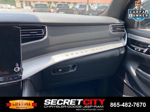Used 2023 Jeep Grand Wagoneer Series II AWD/4WD image 14