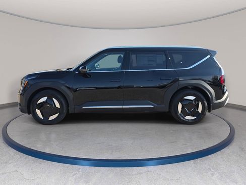 New 2026 Kia EV9 Wind AWD/4WD image 8