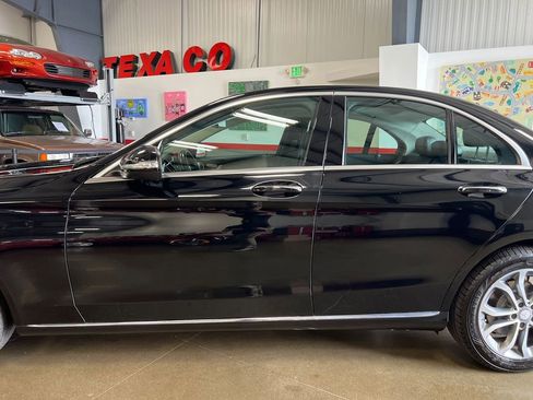 Used 2015 Mercedes-Benz C 300 4MATIC Sedan image 39