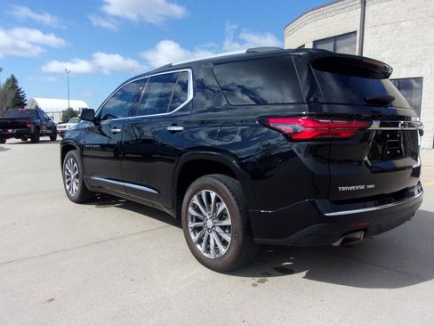 Used 2023 Chevrolet Traverse Premier AWD/4WD image 8