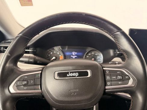 Used 2022 Jeep Compass Limited AWD/4WD image 32