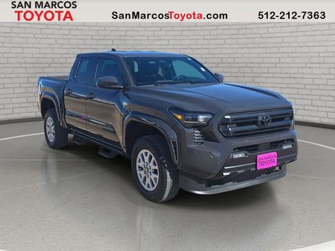 Used 2025 Toyota Tacoma SR5 AWD/4WD image 3