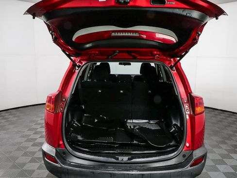 Used 2013 Toyota RAV4 XLE image 28