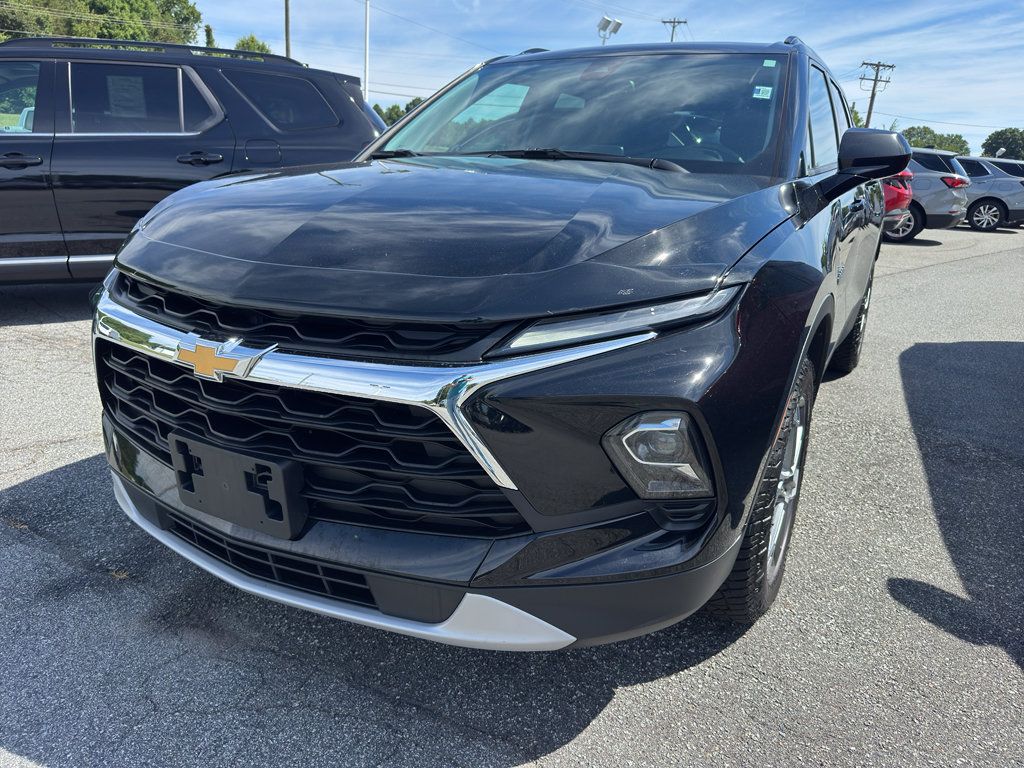 Used 2023 Chevrolet Blazer LT w/ Convenience Package AWD/4WD image 1