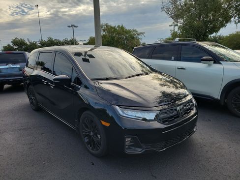Used 2026 Honda Odyssey Sport-L image 8