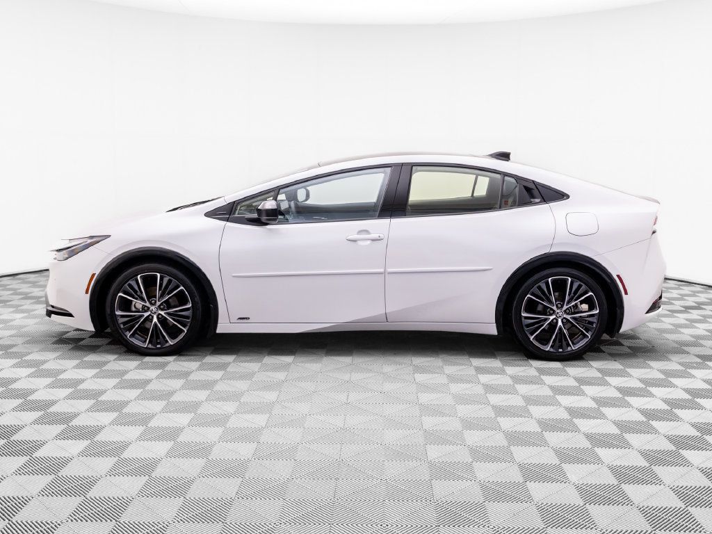 Used 2024 Toyota Prius Limited AWD/4WD image 2