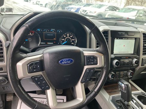 Used 2017 Ford F150 Lariat w/ Equipment Group 502A Luxury image 18