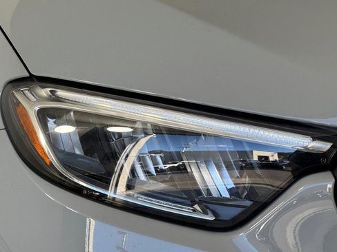 New 2025 Mercedes-Benz GLC 350e 4MATIC image 10