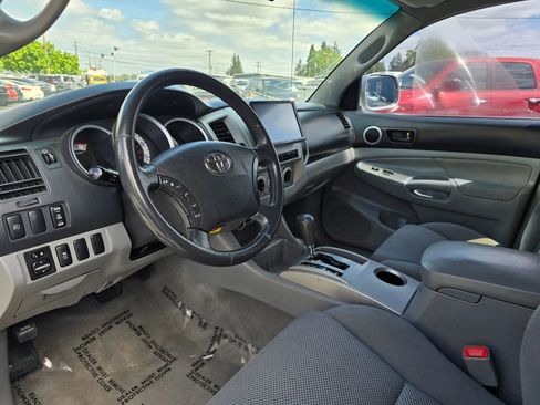 Used 2011 Toyota Tacoma PreRunner w/ TRD Sport Pkg RWD image 24
