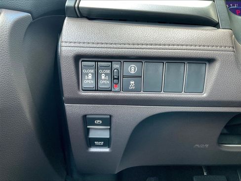 Used 2021 Honda Odyssey EX image 37