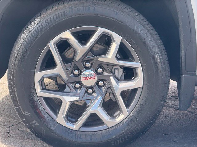 Used 2024 GMC Sierra 1500 SLT w/ SLT Premium Package AWD/4WD image 11