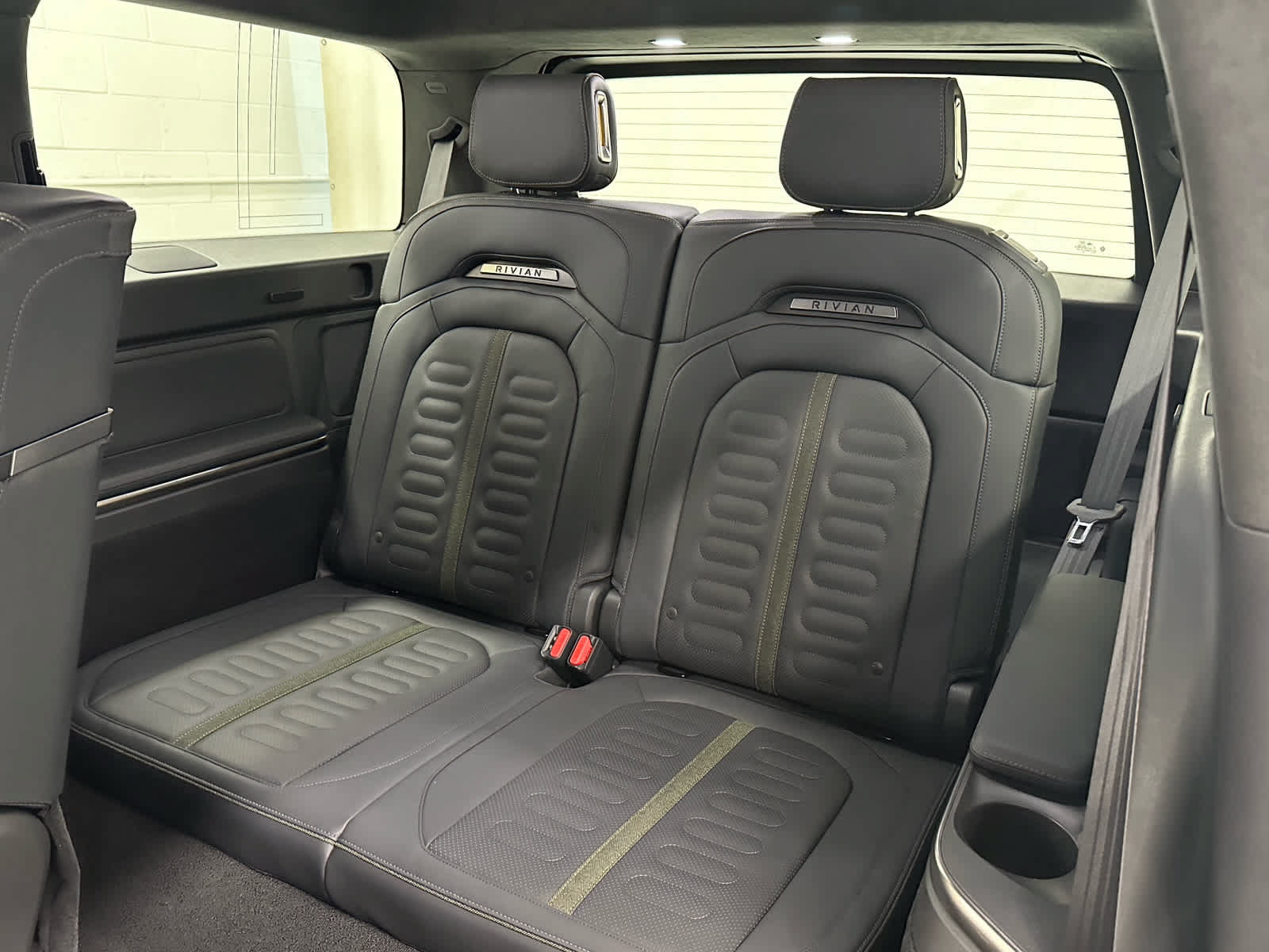 Used 2023 Rivian R1S Adventure Quad AWD/4WD image 17