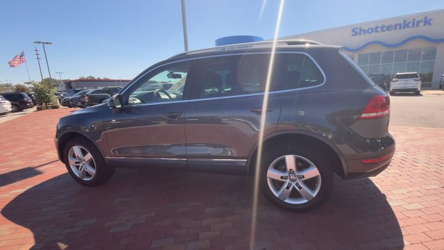 Used 2014 Volkswagen Touareg VR6 AWD/4WD image 7
