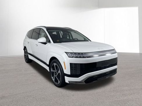 New 2026 Hyundai Ioniq 9 Calligraphy image 11