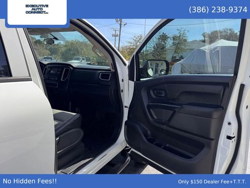 Used 2017 Nissan Titan S image 14