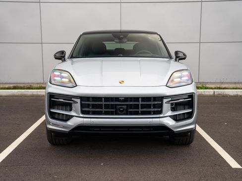 New 2026 Porsche Cayenne S image 6