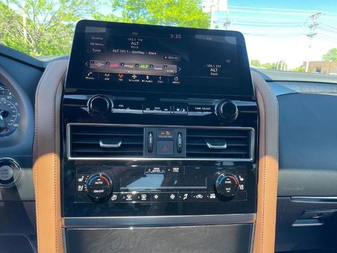 Certified 2024 INFINITI QX80 Sensory AWD/4WD image 18