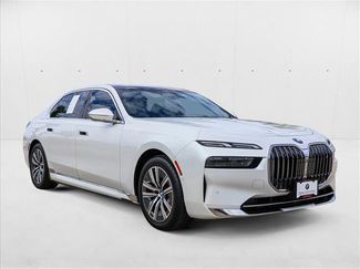 Certified 2024 BMW i7 eDrive50 video 3