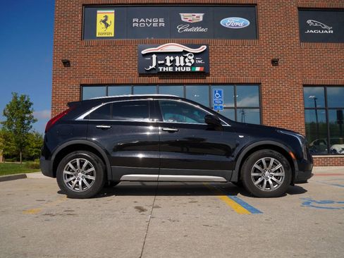 Used 2019 Cadillac XT4 Premium Luxury image 4