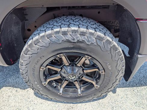 Used 2012 Nissan Titan PRO-4X AWD/4WD image 10