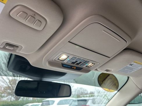 Used 2021 Ford Explorer Limited w/ Equipment Group 301A image 29