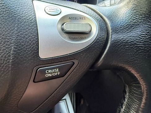 Used 2012 INFINITI FX35 FX35 Sport Utility 4D w/ Premium Pkg image 24