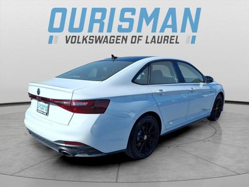 Used 2025 Volkswagen Jetta GLI Autobahn w/ GLI Black Package image 6