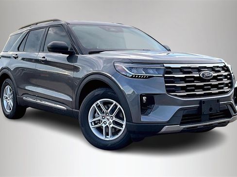 New 2025 Ford Explorer Active w/ Active Comfort Package image 1