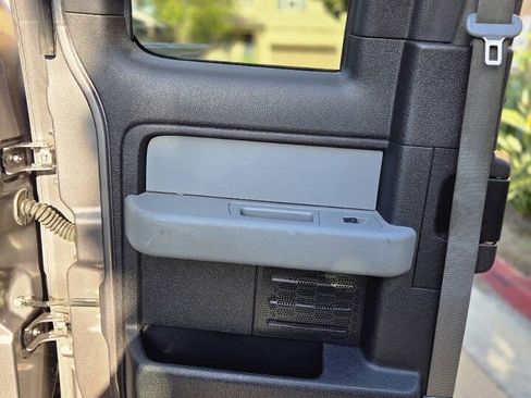 Used 2014 Ford F150 XLT AWD/4WD image 23