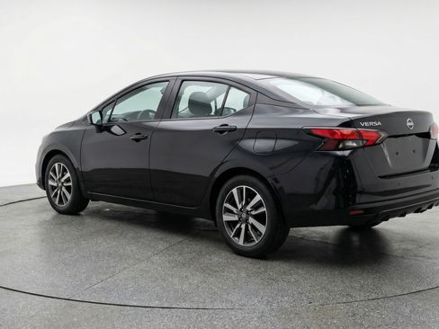 Used 2025 Nissan Versa SV FWD image 6