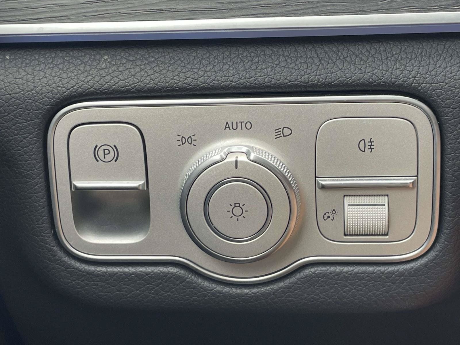 Used 2025 Mercedes-Benz GLE 350 4MATIC image 24